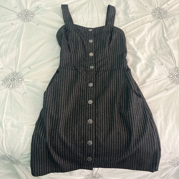 Hollister Black and White Buttoned Midi Sundress - Picture 1 of 4